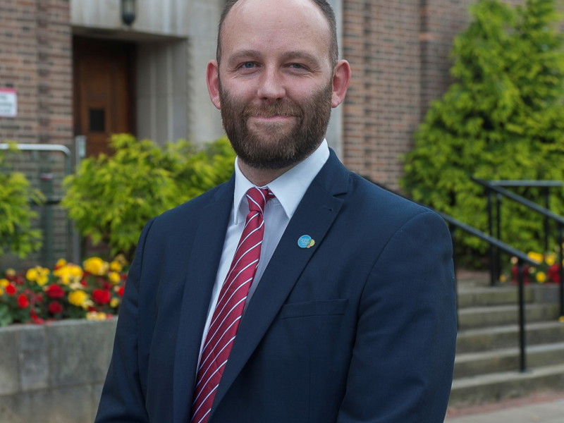 Paul Dennett